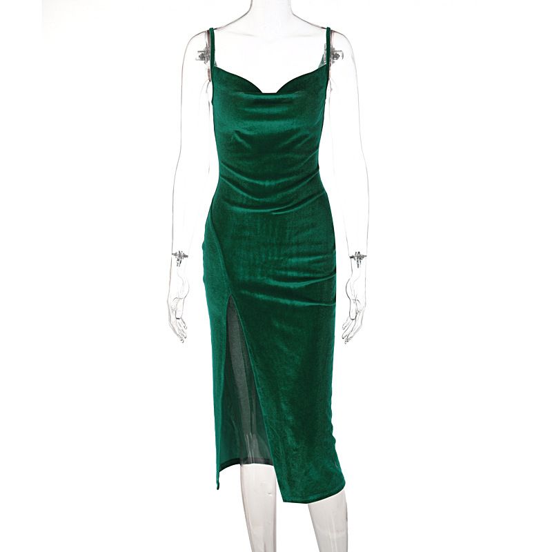 New summer fashion in 2025. A stylish, casual, elegant and sexy form-fitting halter dress with a slit, suitable for parties on the street and evening banquets, in a medium to long length.