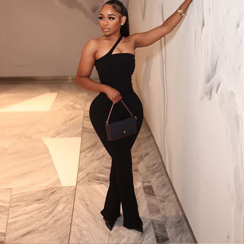 New styles for the summer of 2025. Fashionable and sexy, with a light and breathable solid color, backless, sleeveless, form-fitting long jumpsuit, suitable for both parties and commuting.