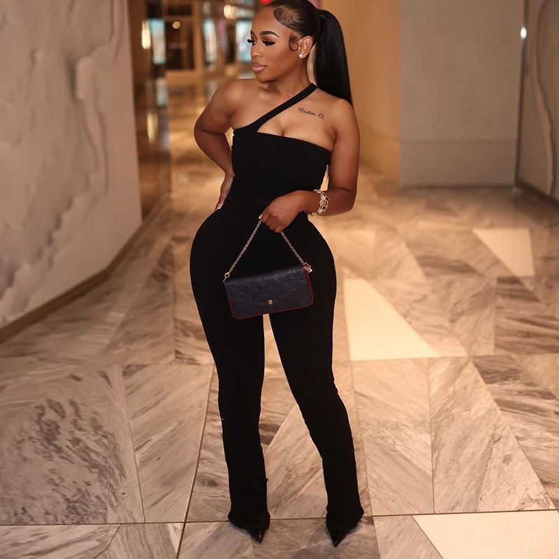 New styles for the summer of 2025. Fashionable and sexy, with a light and breathable solid color, backless, sleeveless, form-fitting long jumpsuit, suitable for both parties and commuting.