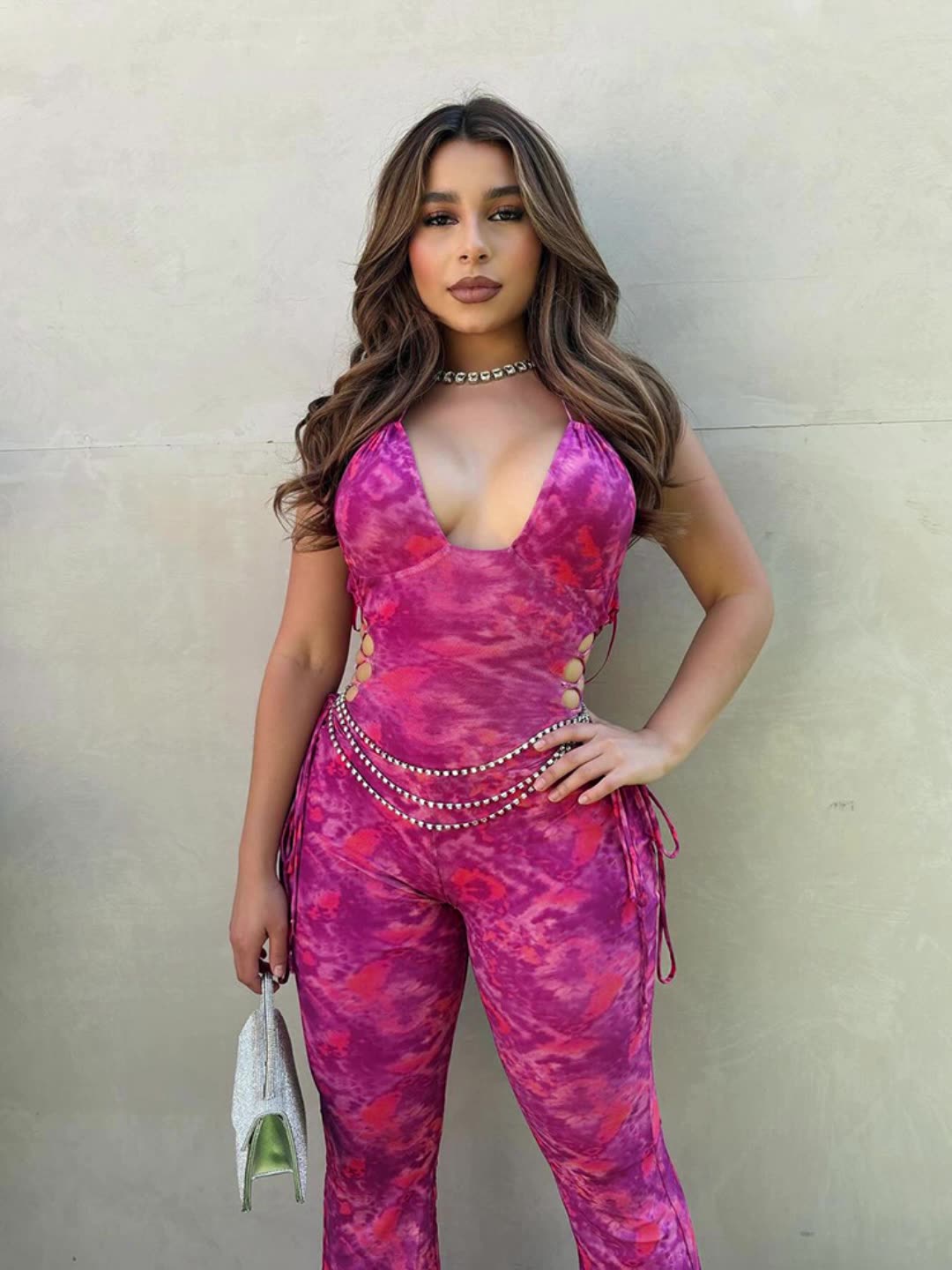 New styles for the summer of 2025: Fashionable, lightweight, casual street-style tie-dye printed sleeveless halter-neck long jumpsuit, suitable for parties and casual occasions.
