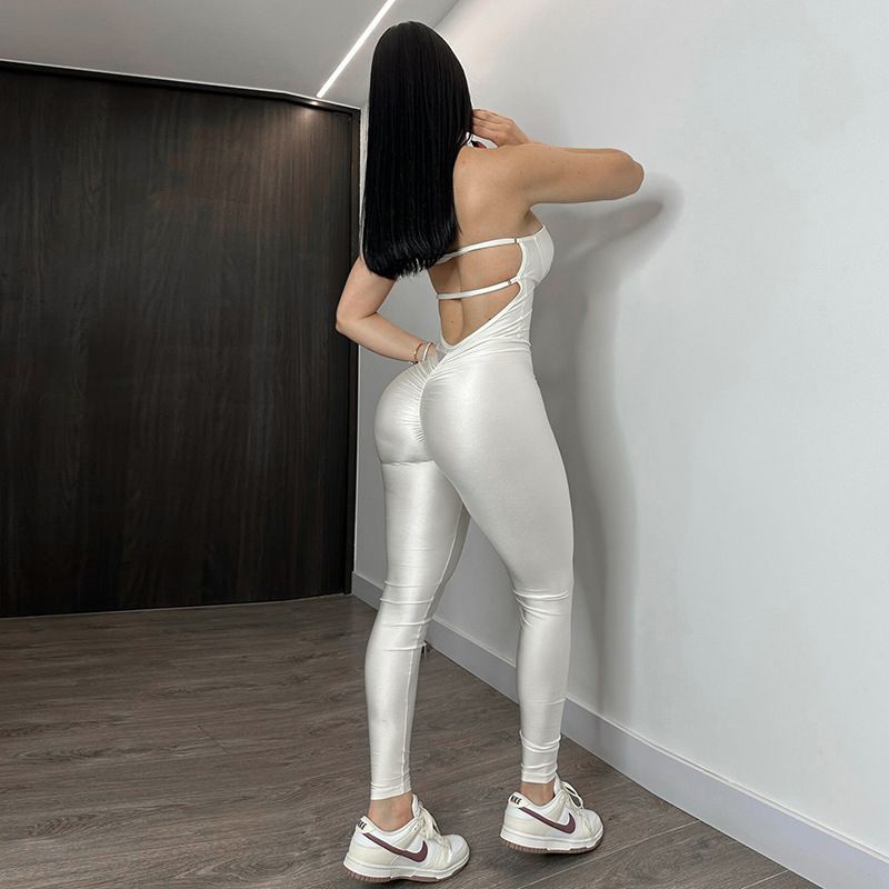 New avant-garde styles for summer 2025: A solid-color sleeveless strapless bodycon sexy backless jumpsuit, suitable for parties and casual wear.