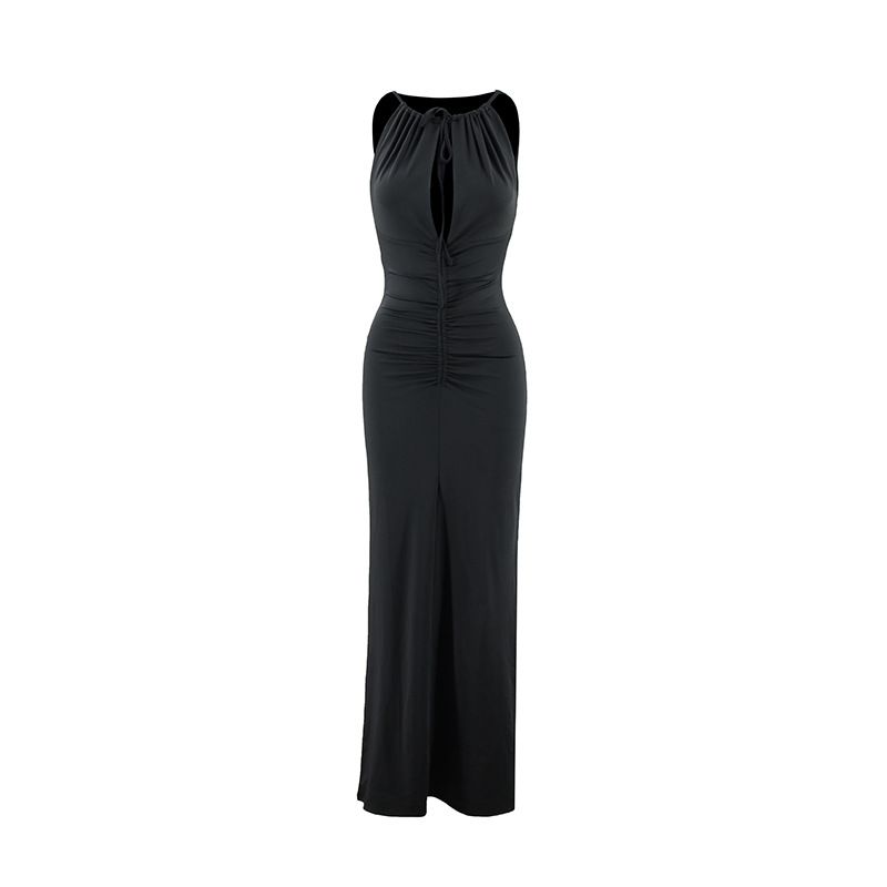 2025 Summer New Women's Fashion: Stylish, elegant and graceful halterneck sleeveless sexy hollow-out pleated slim-fit long dress for parties, evening banquets and guest attendance.