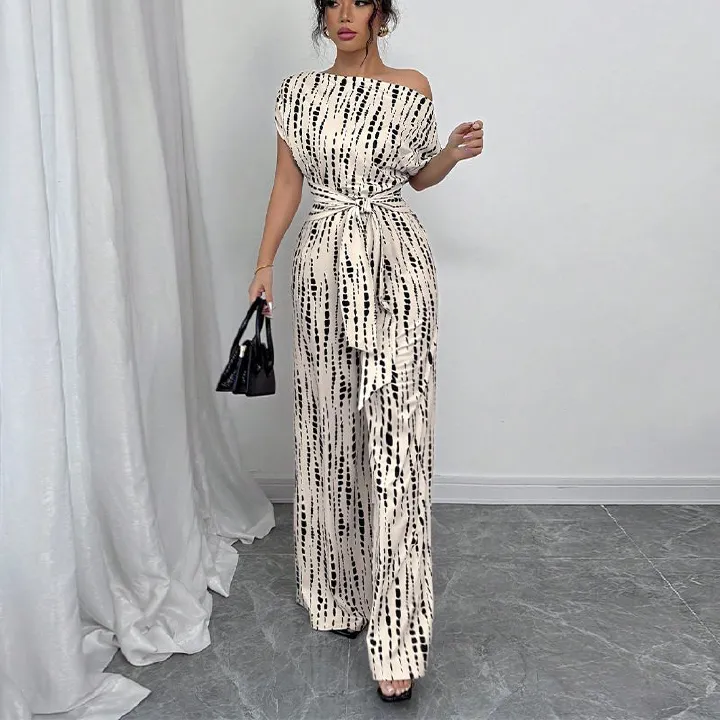 New women's jumpsuit in summer is fashionable and elegant, printed with one-shoulder short-sleeved waist wide-leg pants. Long jumpsuit is suitable for daily leisure commuting.