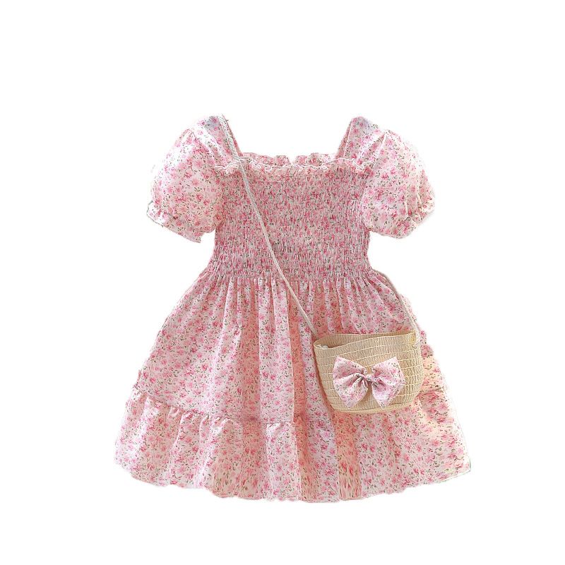 New girls' dresses in summer are printed with princess skirts (3-8 years old). Bubble sleeves are light and breathable, suitable for birthday parties, school activities, Christmas dinners and leisure