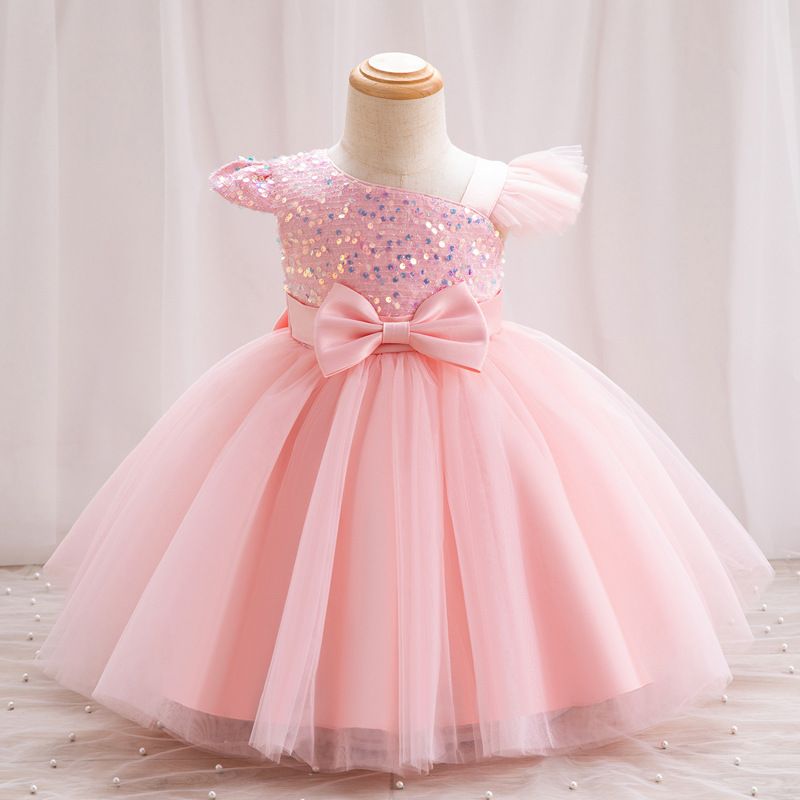 New high-end girls' dresses in summer are decorated with sequined flying sleeve bows, which are suitable for birthday parties, school Christmas parties and wedding dresses.