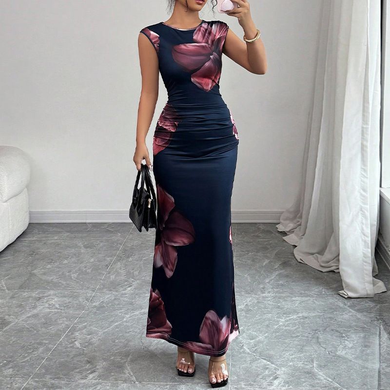 New women's dresses in summer are fashionable and elegant. Sleeveless round neck slim hip long dresses are suitable for daily leisure commuting parties.