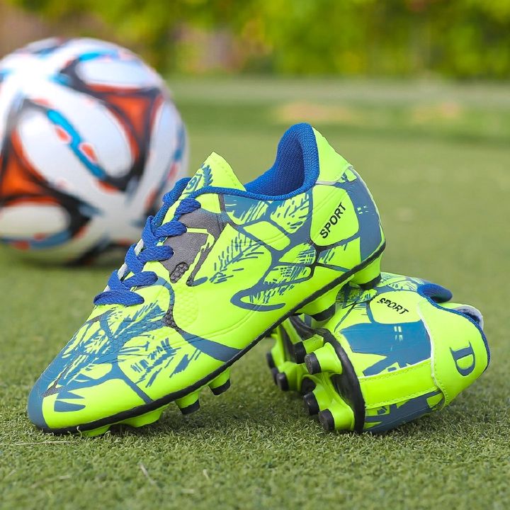 Kids and Men Professional Spike Football Boots Outdoor Non-slip Sport Shoes Light Soccer Shoes 31-43