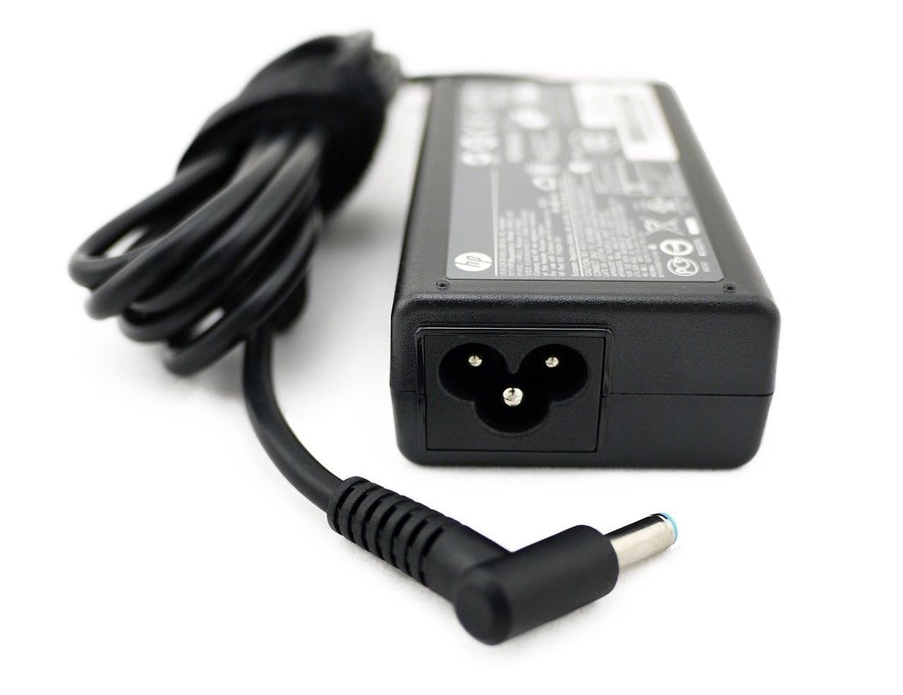 HP BLUE PIN LAPTOP CHARGER USED IN VARIOUS HP LAPTOPS INCLUDING MODELS LIKE HP PROBOOK 11 G2, 840 G3,G5,G6,G7 etc.CARRIES WITH IT AN ADAPTER OF 65W(19.5V,3.33A)AND A DISTINCTIVE 4.5mm X3.0 mm TIP.