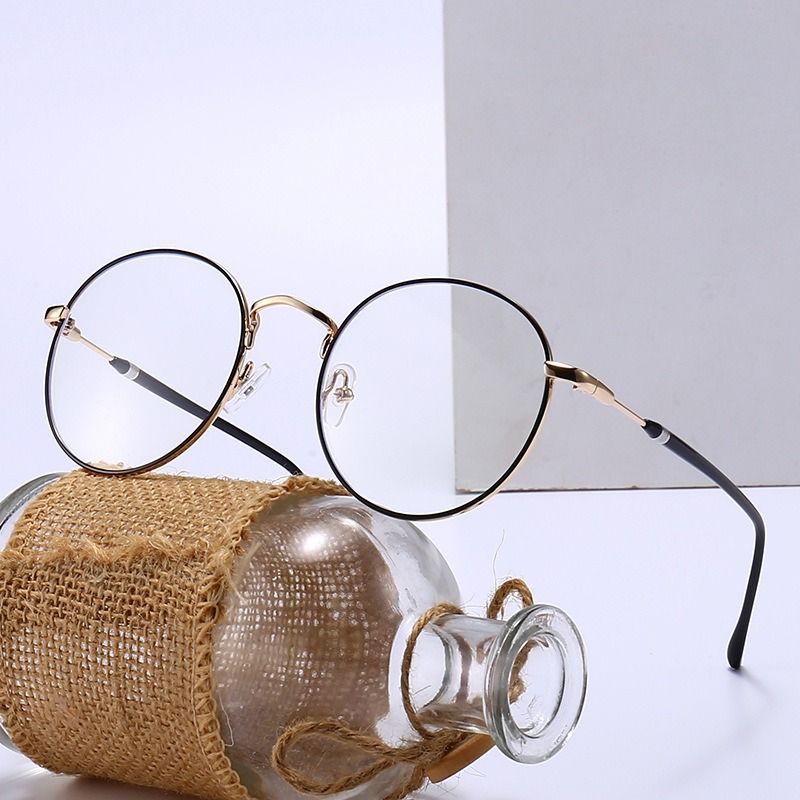 Metal Retro Anti Blue Light Glasses Myopia Glasses Frame Men and Women Round Frame Glasses Unisex 1PC