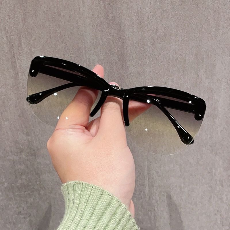 Fashion Retro Half Frame Big Cat-eye Sunglasses for Women Gradient Designer Luxury Cutting Lens UV400 Sunshade Sun Glasses 1PC