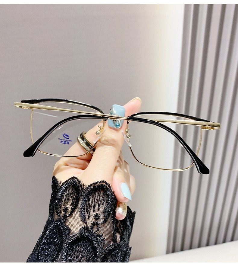 Optical Metal Frame High Quality Square Photochromic Eyeglasses Frames Custom Photocromic Optical Glasses for Women Men 1PC