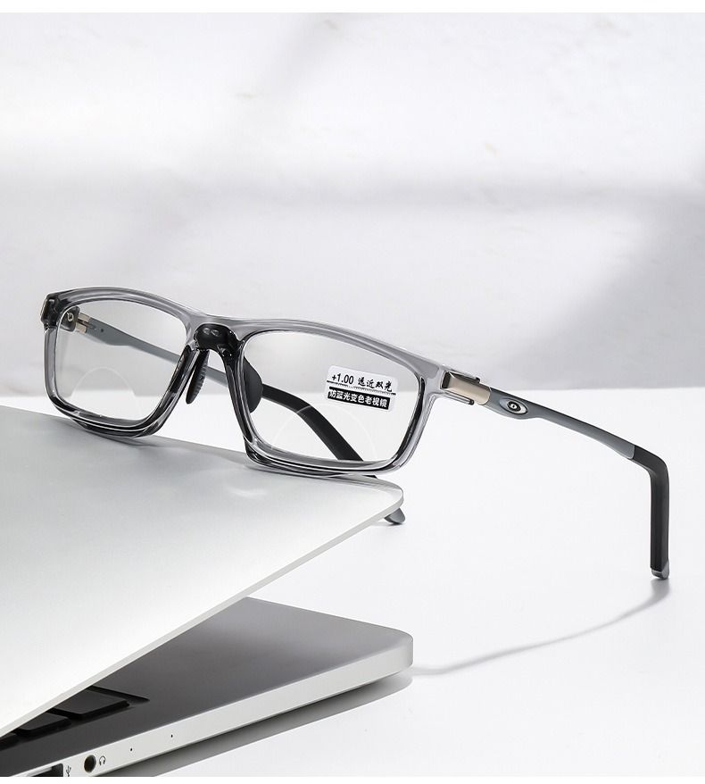 2025 Men Women Alloy Photochromic Near Far Presbyopia Glasses Anti Blue Light Sports Bifocal Reading Glasses 1pc