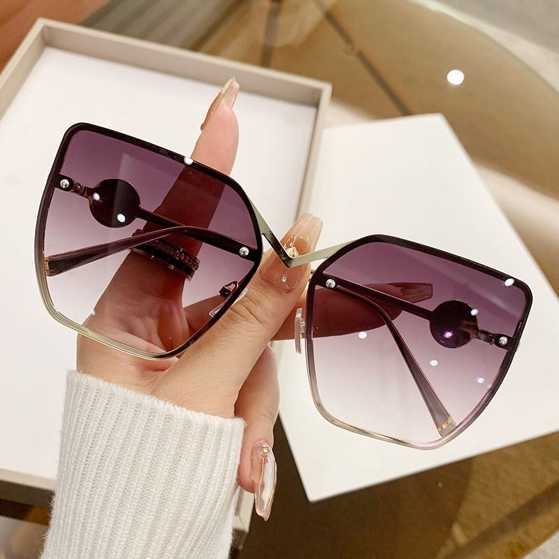 Metallic Fashion Luxury Style Glasses Sunblock Oversized Luxury Women Sunglasses 1PC
