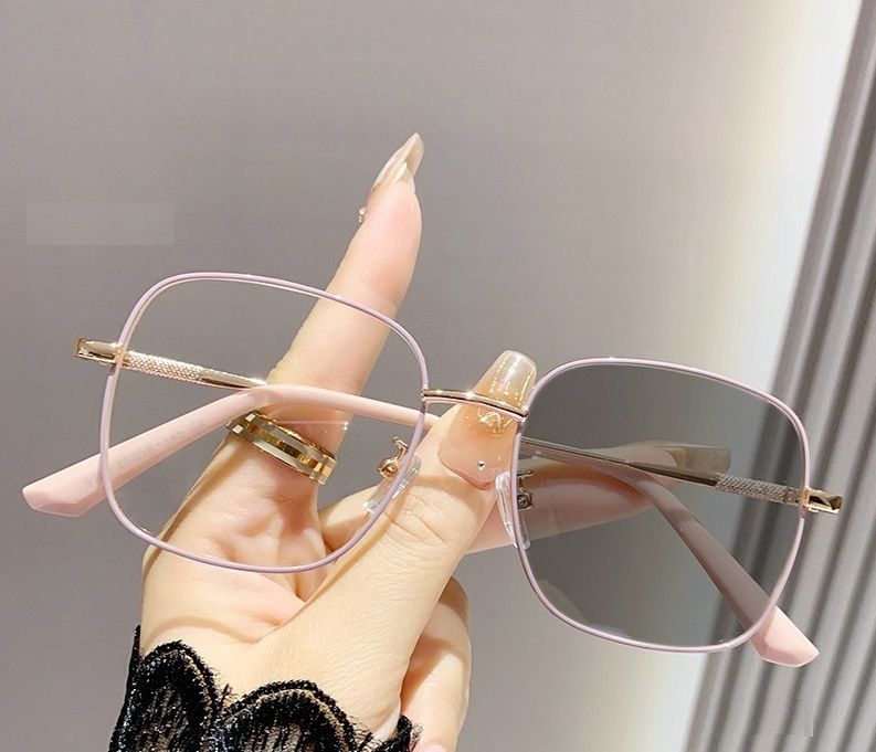 Fashionable Metal Optics Eyewear Oversized Frame Anti Blue Light Photochromic Lens Glasses Prescription Computer Eyeglasses 1PC