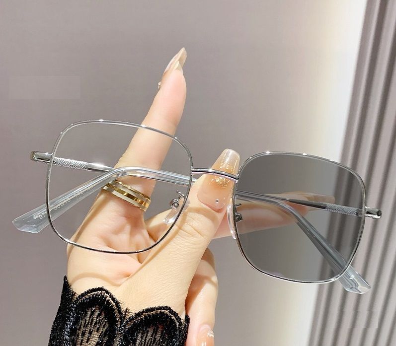 Fashionable Metal Optics Eyewear Oversized Frame Anti Blue Light Photochromic Lens Glasses Prescription Computer Eyeglasses 1PC