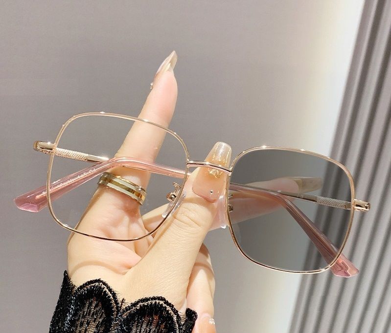 Fashionable Metal Optics Eyewear Oversized Frame Anti Blue Light Photochromic Lens Glasses Prescription Computer Eyeglasses 1PC