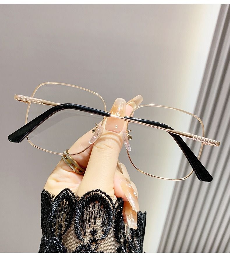 Fashionable Metal Optics Eyewear Oversized Frame Anti Blue Light Photochromic Lens Glasses Prescription Computer Eyeglasses 1PC