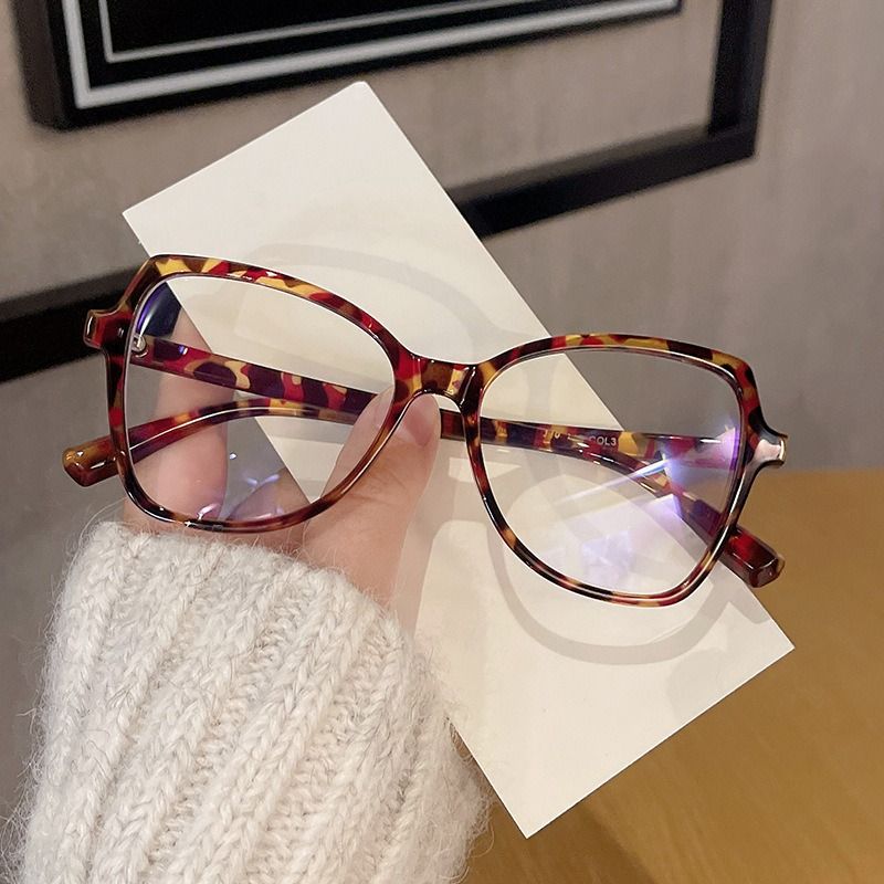New Vintage Red Leopard Women Cat Eye Glasses 2025 New Female Retro Butterfly Shaped Optical Spectacles Frame Clear Lens Eyeglasses 1PC