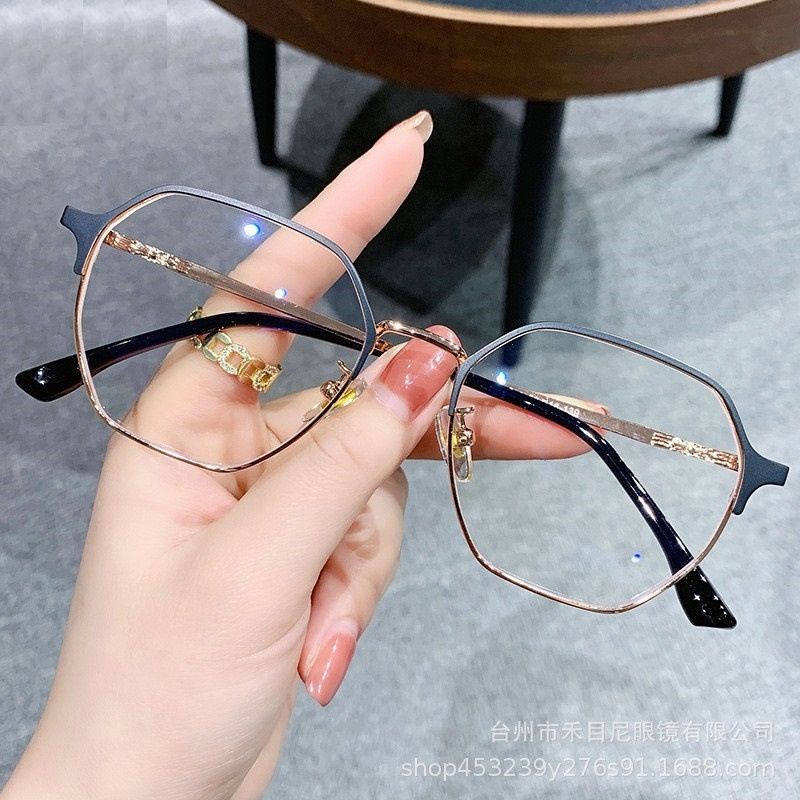 8224 Fashion Designer Round Computer Glasses Frame Women Anti Blue Light Glasses Metal Optical Spectacle Eyeglass 1PC