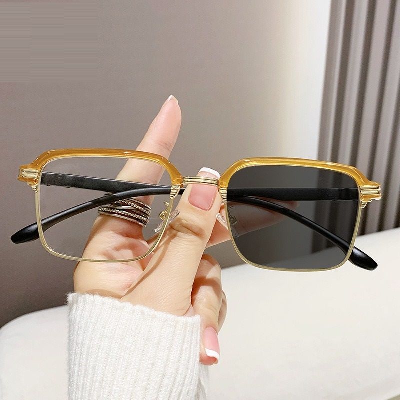 New Ultem Optical Frames Photochromic Glasses Anti Blue Light Color Changing Men Woman Unisex Sunglasses Reading Glasses 1PC