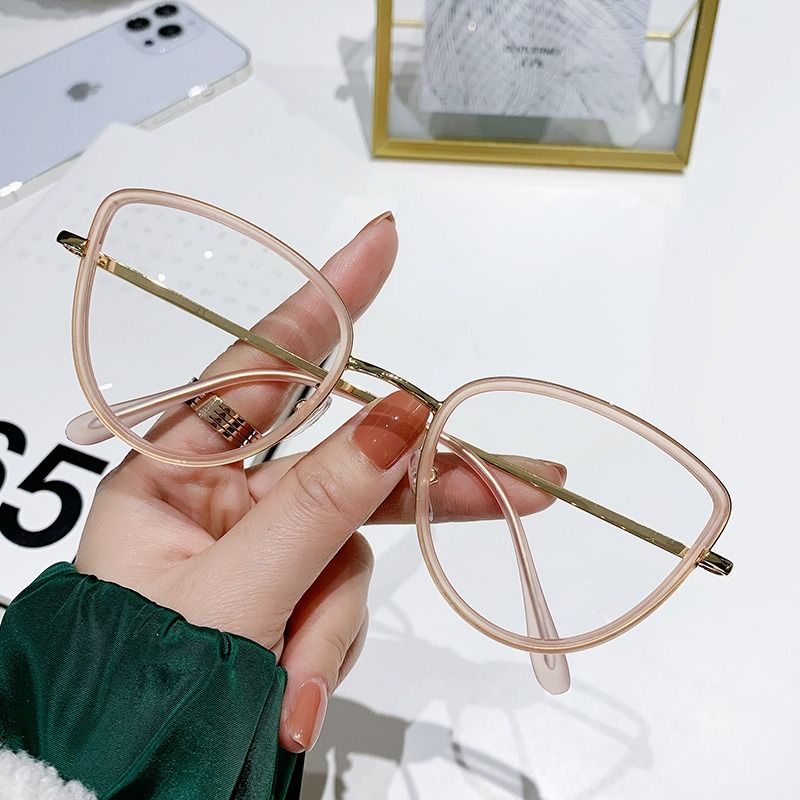 Cat Eye Photochromic Blue Light Blocking 2025 Newest Women Men Prescription Myopia Anti Blue Light Optical Lenses Glasses 1PC