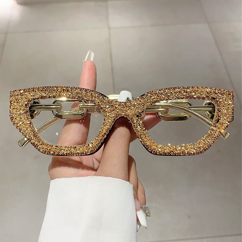 QSKY Sea Street Take Pictures for Small Faces Small Frame square Glasses Diamond Rhinestone Vintage Oval Uv400 Shades Sunglasses 1PC