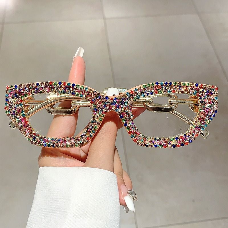 QSKY Sea Street Take Pictures for Small Faces Small Frame square Glasses Diamond Rhinestone Vintage Oval Uv400 Shades Sunglasses 1PC