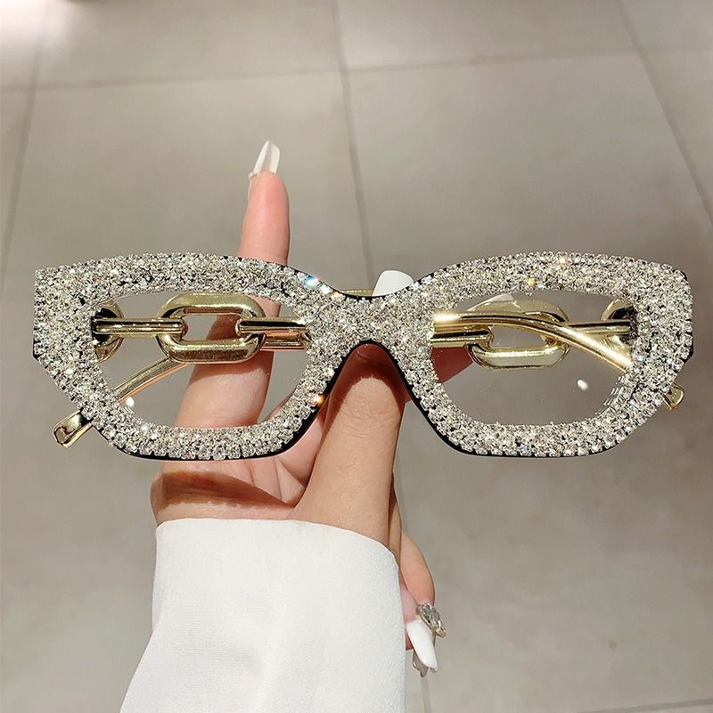 QSKY Sea Street Take Pictures for Small Faces Small Frame square Glasses Diamond Rhinestone Vintage Oval Uv400 Shades Sunglasses 1PC