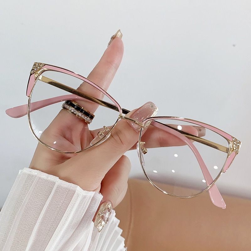 2025 New Photochromic Blue Light Glasses Women Blue Light Blocking Cat Eye Optical Glasses Frames for Women 1PC