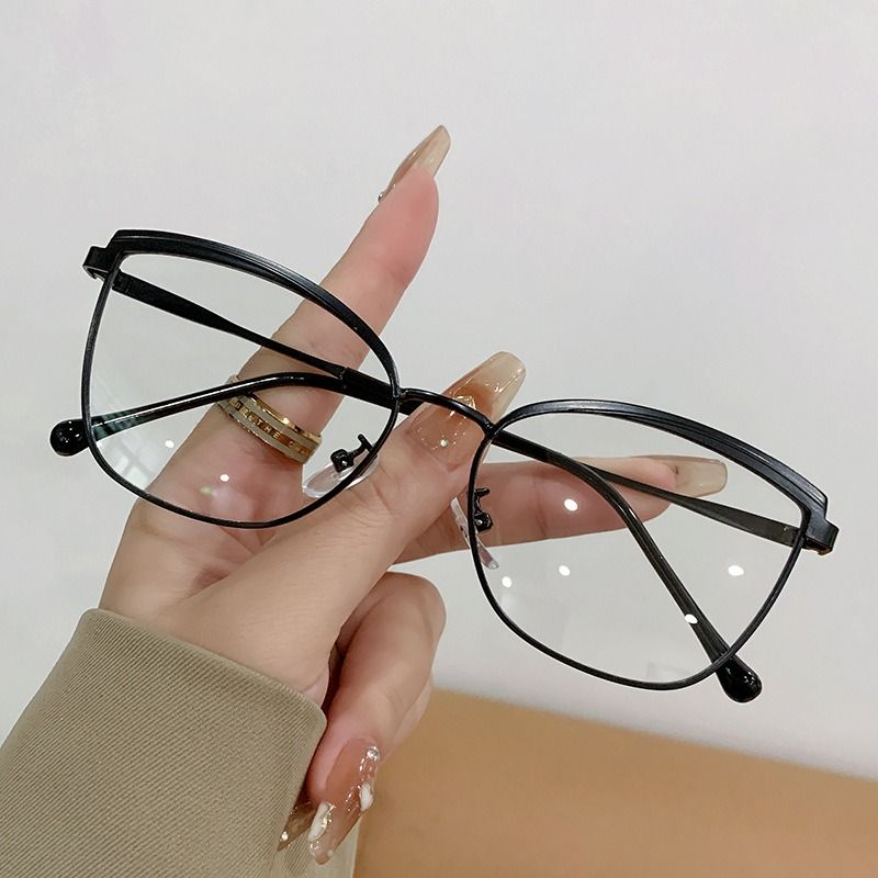 Designer Glasses Metal Optical Glasses Frames Photochromic Blue Light Glasses Women Color Changing Lens Anti 1PC