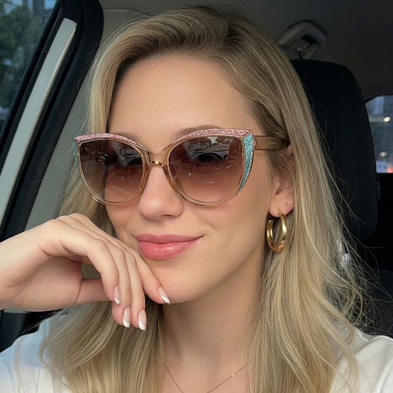 2026 New Elegant Ladies Sunglasses Women UV400 Protection Luxury Brand Butterfly Shades Oversized Cat Eye Female Outdoor Goggles 1PC