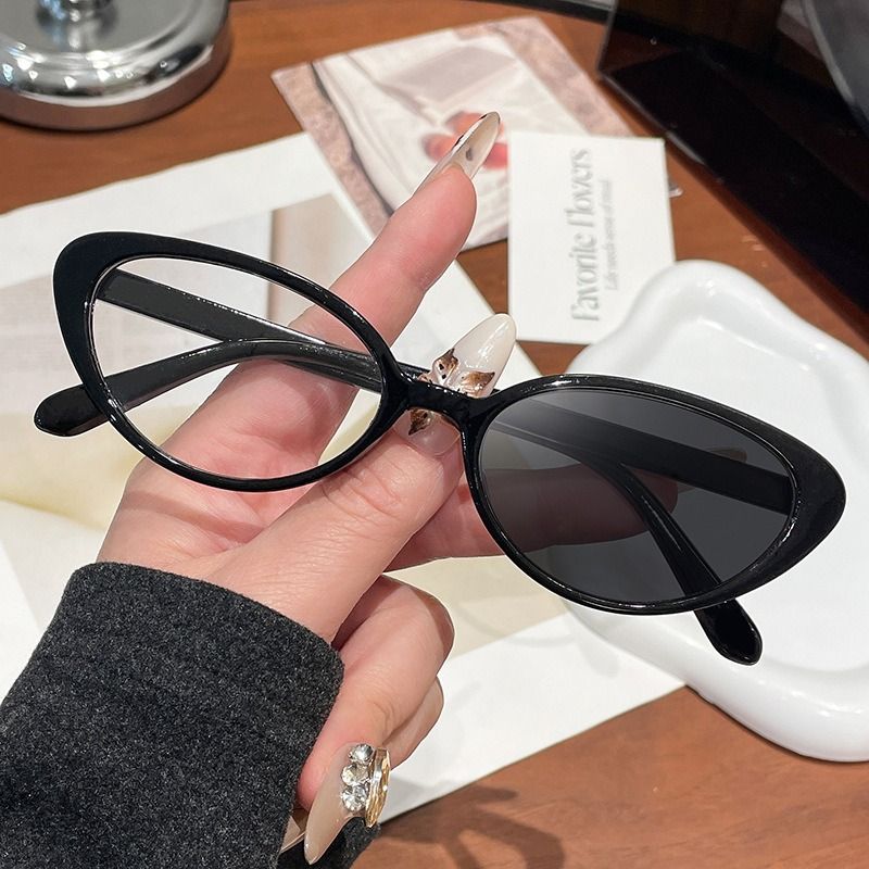 Vintage Fashion Clear Multi Cat Eye Photochromic Eyeglasses New Design Blue Light Blocking Computer Glasses 1PC