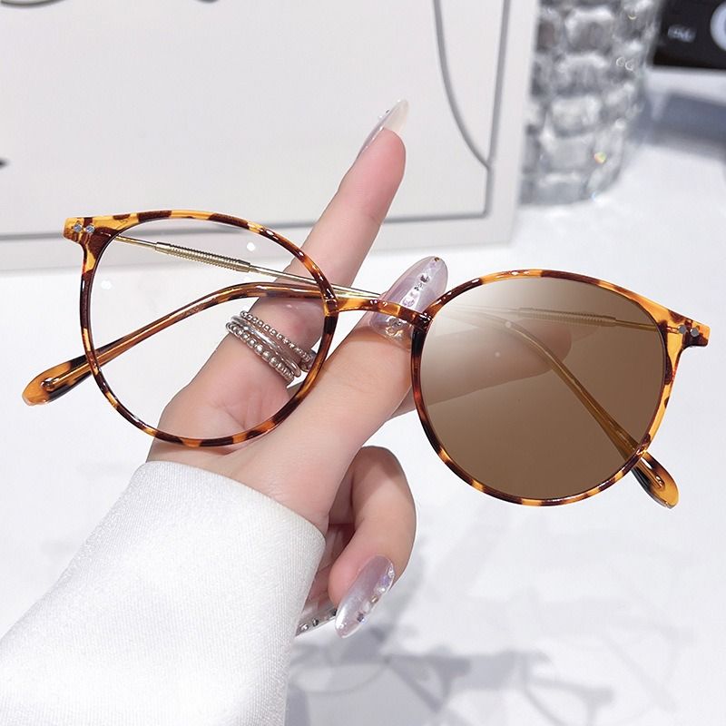 B4 Photochromic Glasses Cat Eye Glasses Fashionable Metal Optical Computer Glasses Frame Eyeglasses Woman Eyewear 1PC