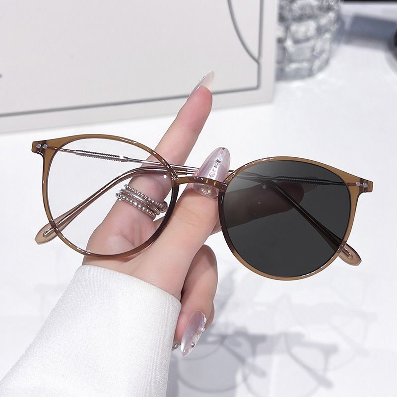 B4 Photochromic Glasses Cat Eye Glasses Fashionable Metal Optical Computer Glasses Frame Eyeglasses Woman Eyewear 1PC