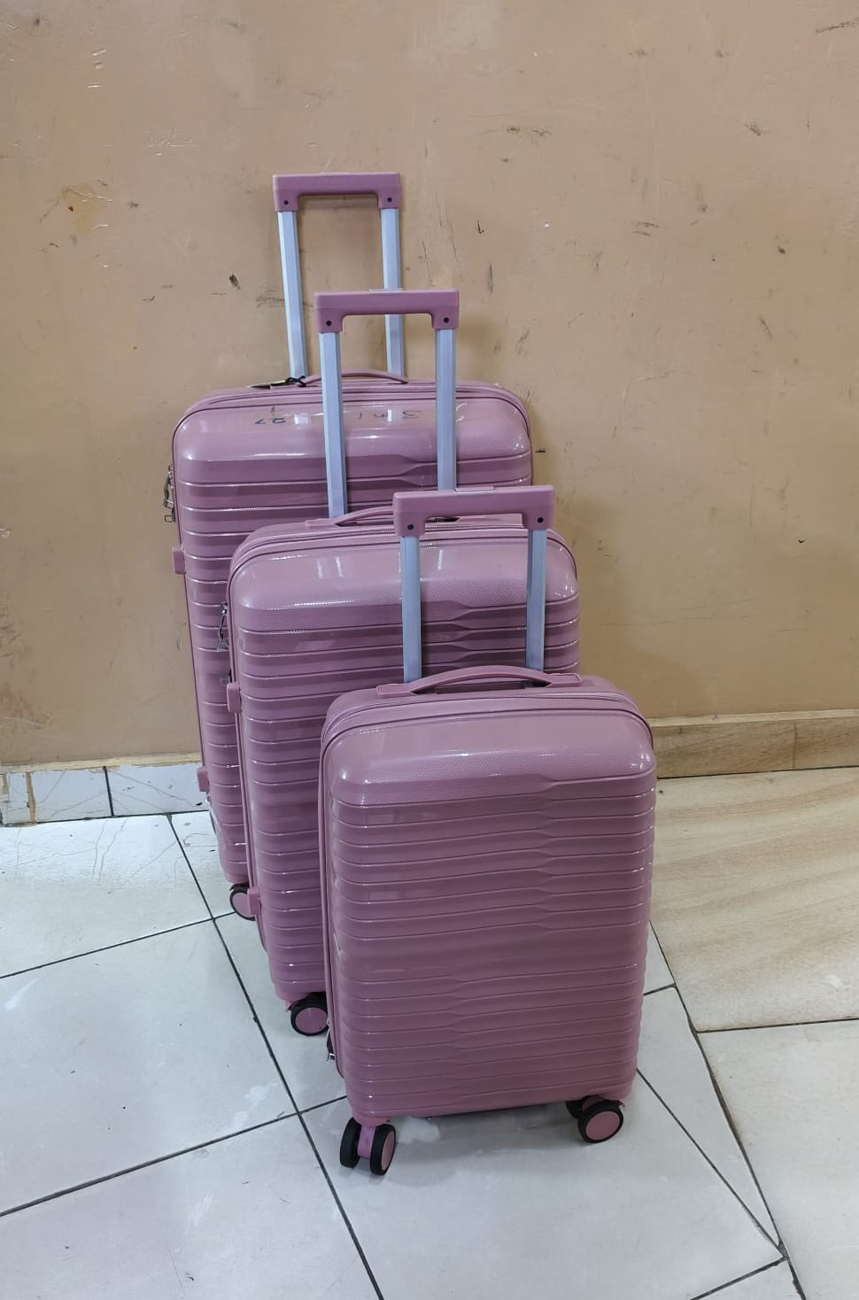 3 in 1 Luxurious unbreakable Suitcase