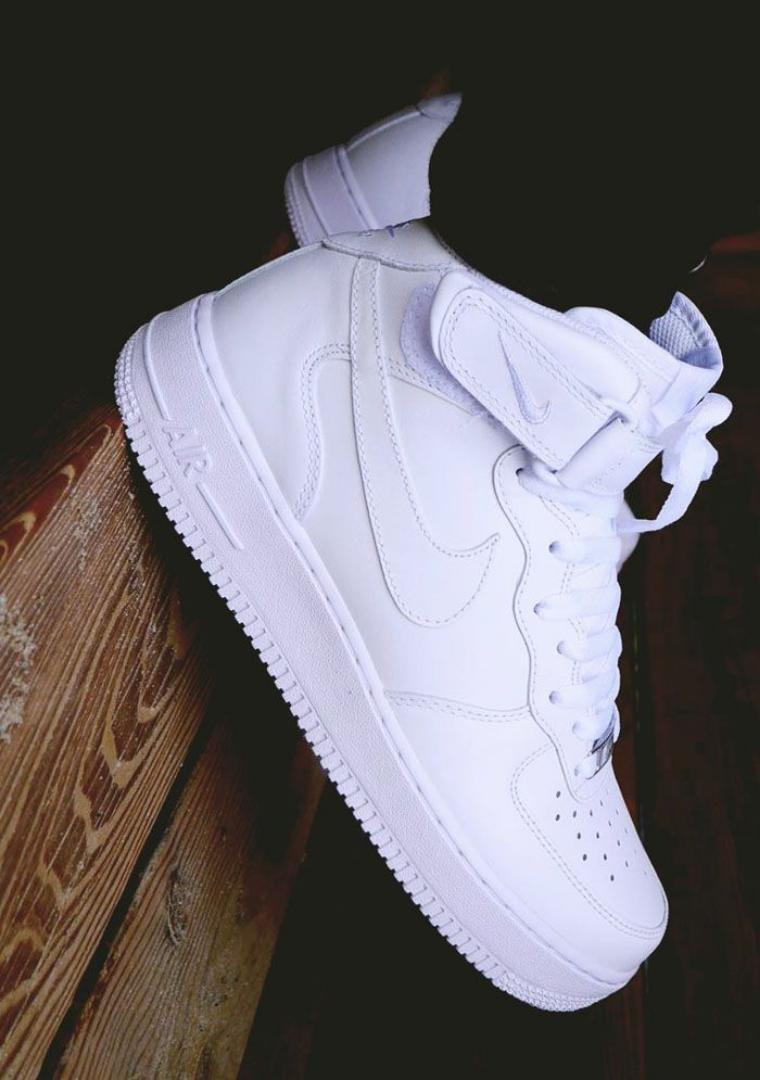 NEW ARRIVAL NIKEE AIR FORCE 1 White Sneakers – Unisex Classic Streetwear Shoes for Men & Women | Stylish, Comfortable & Durable | All-White Design | Limited Edition | Best Price & Quality on Kilimall"