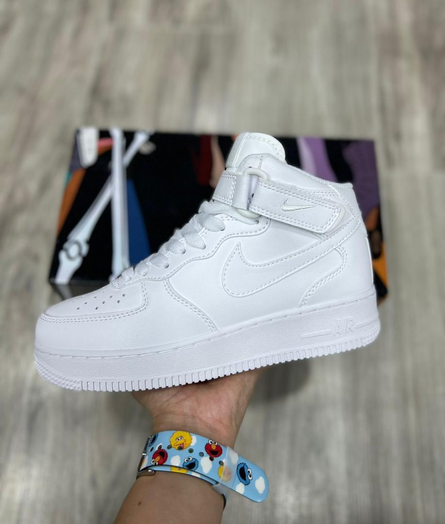 NEW ARRIVAL NIKEE AIR FORCE 1 White Sneakers – Unisex Classic Streetwear Shoes for Men & Women | Stylish, Comfortable & Durable | All-White Design | Limited Edition | Best Price & Quality on Kilimall"