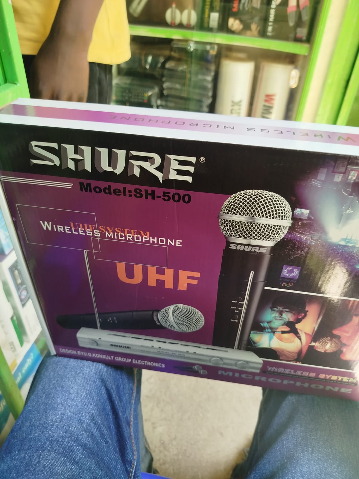SHURE SH-500 WIRELESS MICROPHONE SYSTEM - has a longer Battery life of abut 6 hours non stop using 9V battery. It produces a Clear original sound quality. Has a very high sensitivity, wide direction