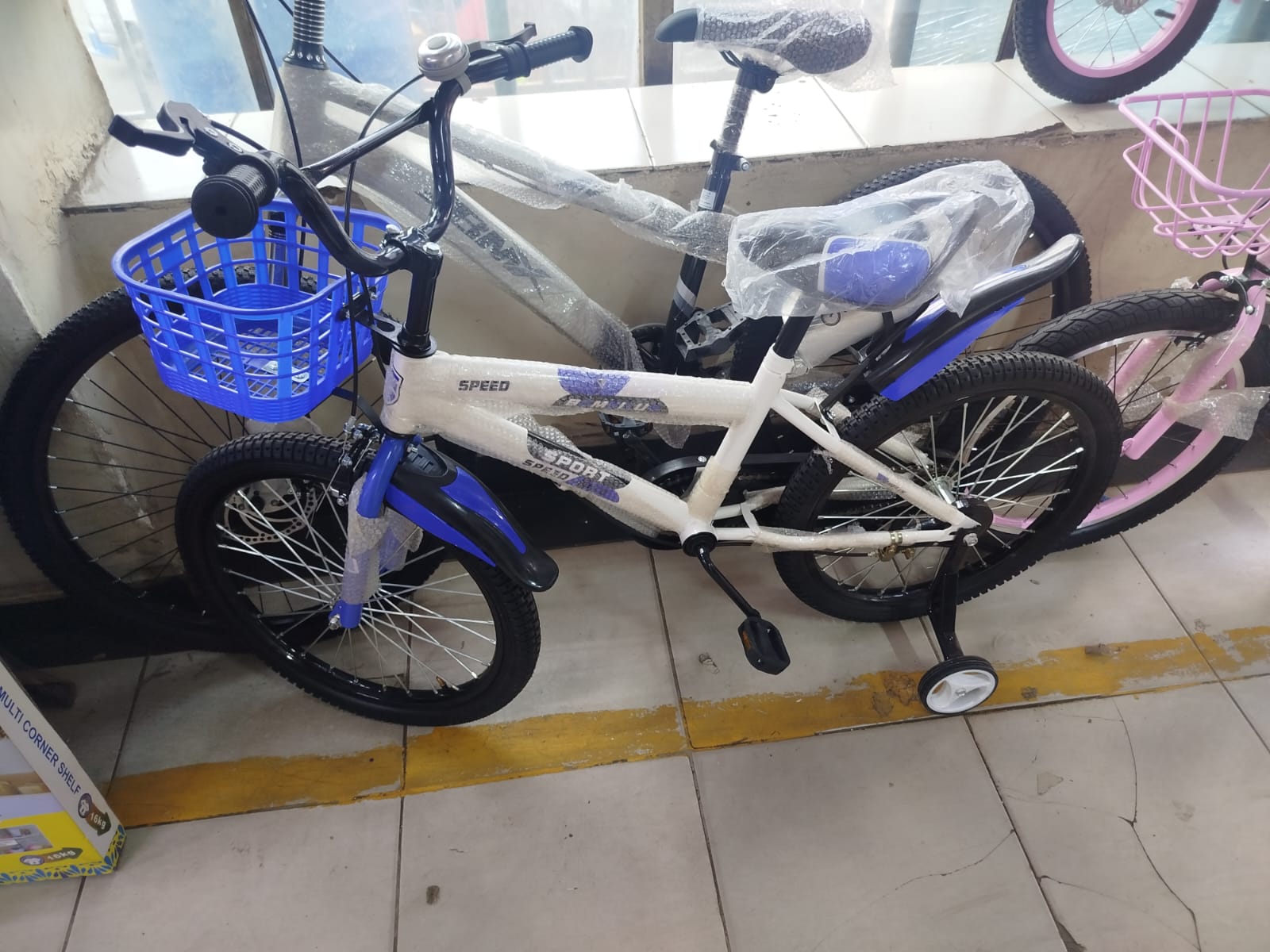 🚲 Size 20 Kids Bicycle — Built for Fun, Safety & Adventure! 🚲

Give your child the joy of riding with this Size 20 Kids Bicycle, perfectly designed for growing riders who are ready to explore with c