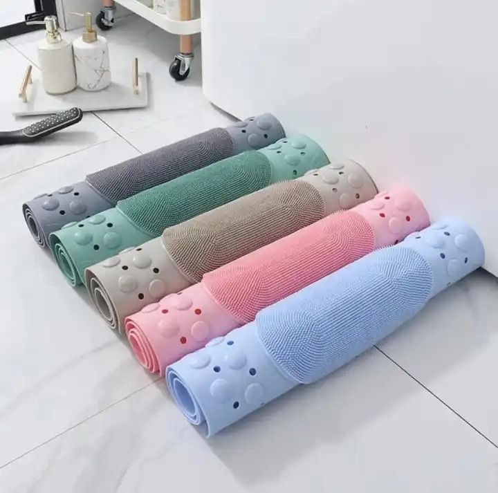 Strong Non-slip 40 by 60 cm PVC Shower Mat Feet Massage Bubble Design Washable Durable Bathroom PVC Mat