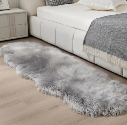 Fluffy faux fur dashboard/bedside Chiwawa Mat Fish design-Fluffy Coarse Wool Carpet, Suitable for Bedroom Floor, Sofa Cushion, Living Room Bedside Carpet