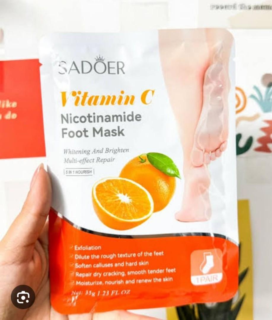 SADOER VITAMIN C EXFOLIATING , MOISTURIZING  AND SOFTEN FOOT MASK