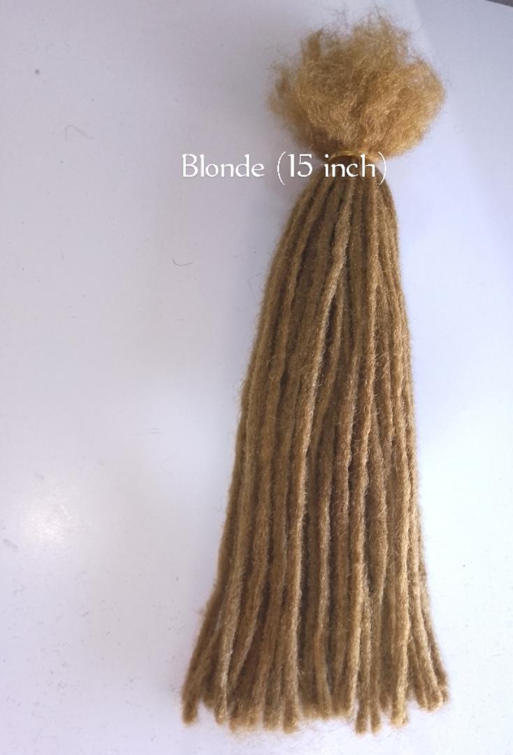 50–90pcs plain color artificial dreadlocks.Lightweight, reusable & natural look. Available in 10", 15" & 20". Perfect for all hair types.Easy to install for a stylish, neat finish +Free 🎁 4 shells🐚