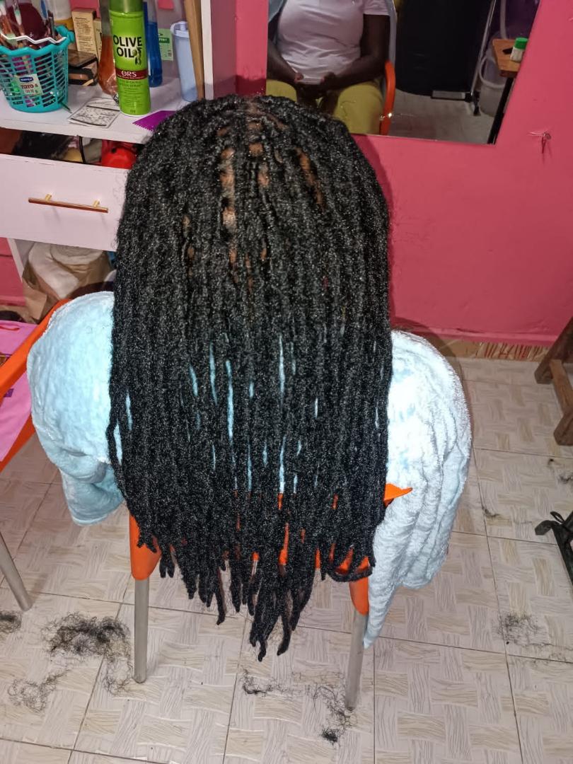 Unisex Artificial Dreadlocks Hair Extensions – 50-90 Pieces for Full Head/15 & 20 Inch |Crochet Locs |Reusable,Removable | Lightweight |Plain black & ombre| Protective style/ +free gift 🎁 (4 shells🐚