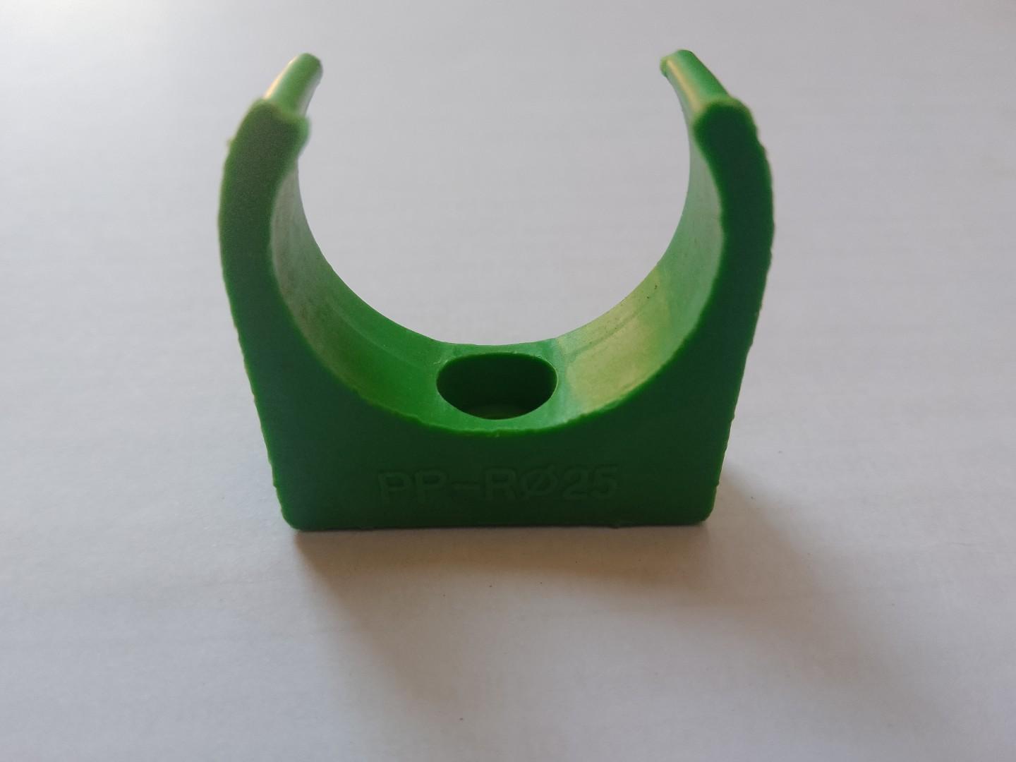 Pvc saddle u shape push in clips 25mm - 50pcs
