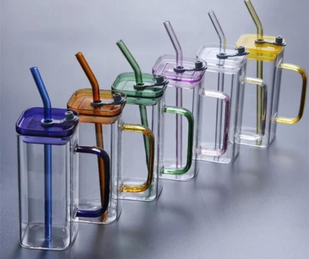 BOROSILICATE SQUARE GLASS SMOOTHIE WITH GLASS COLOURED STRAW GLASS CUPS WITH LIDS & STRAWS SQUARE SHAPED, DRINKING GLASSES BEER GLASSES TUMBLERS CUPS WATER BOTTLES FOR ICED COFFEE, COCKTAIL,