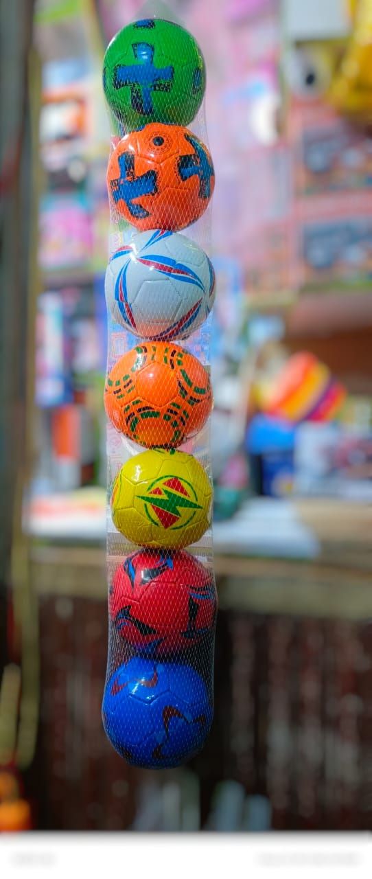 PU Leather, Size 4 Lightweight Soccer Ball For Kids. Training soccer ball is made of high elasticity thickened foam EVA, which provides a soft touch feeling, comfortable to the feet and does not hurt