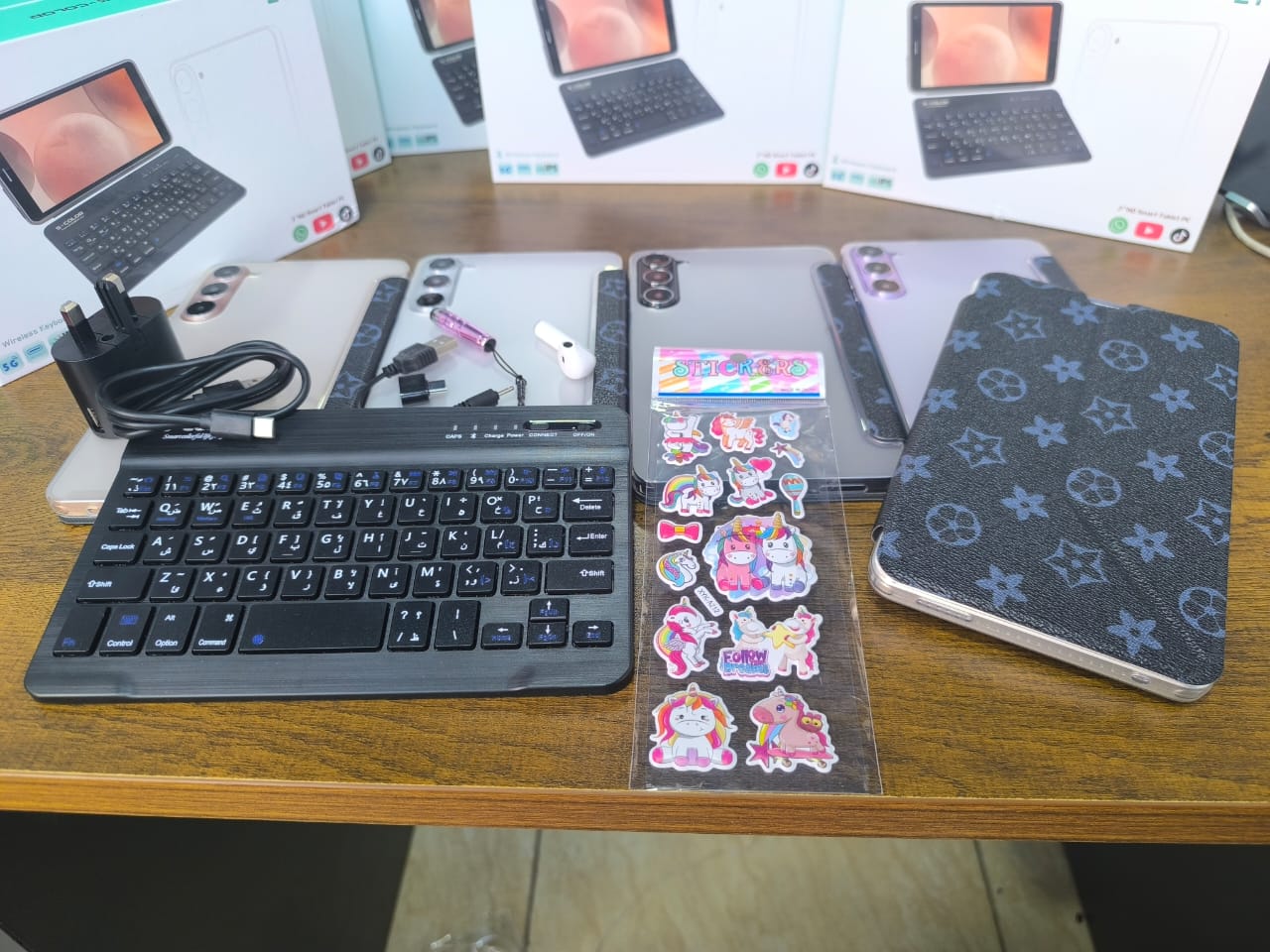*Tablet with simcard slot plus free wireless keyboard*▪️Supports 5G/SIM/WiFi/BT.
▪️Display size 7.0 inch IPS HD Display.
▪️Processor: Quad-Core.
▪️System - Android 13.
▪️RAM - 8GB+512GB.
▪️Camera 13