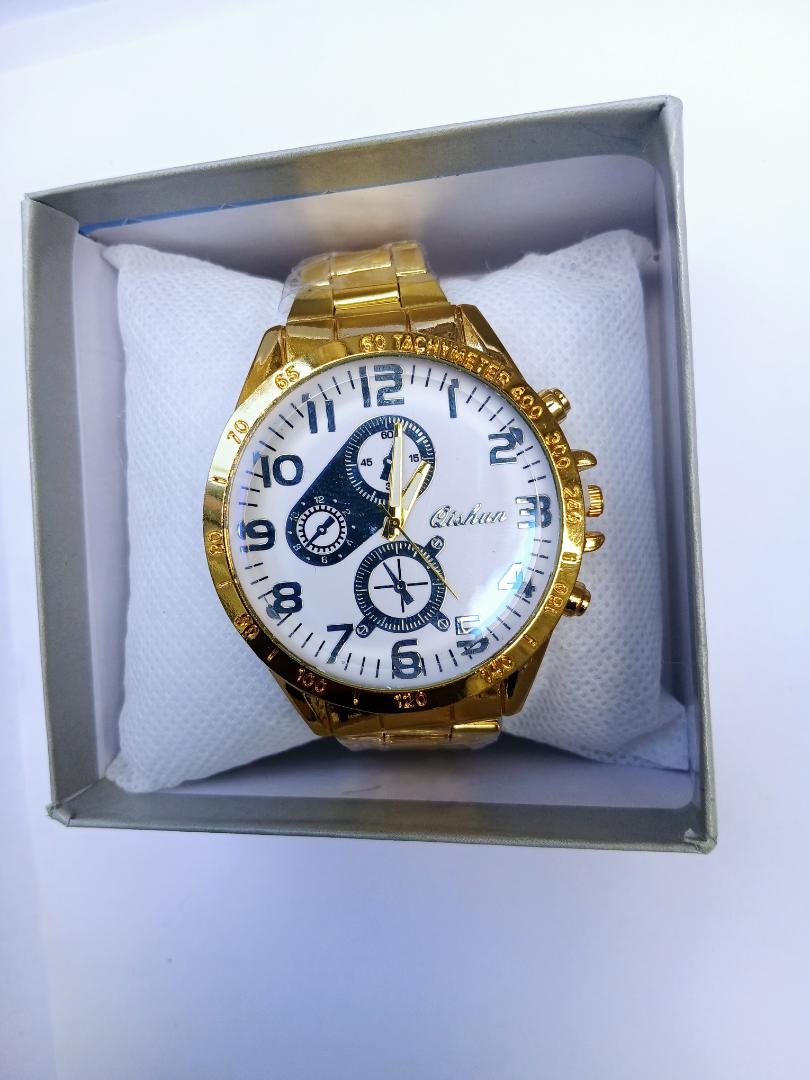 Luxury Gold Men's Wrist Watch – Classic Analog Design with Chronograph Accents