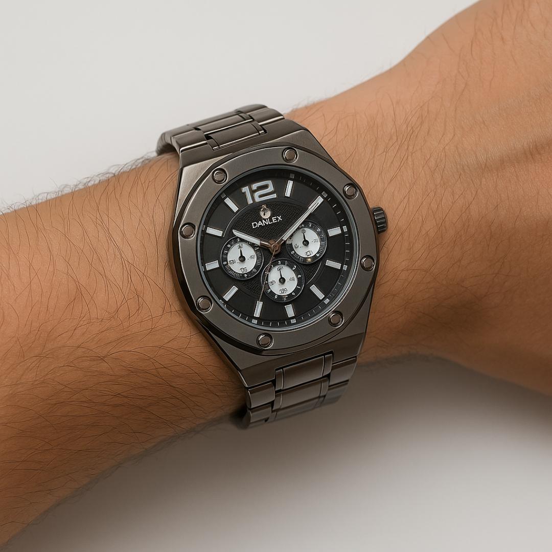 Danlex Luxury Analog Men’s Watch – Black Dial & Silver Bracelet